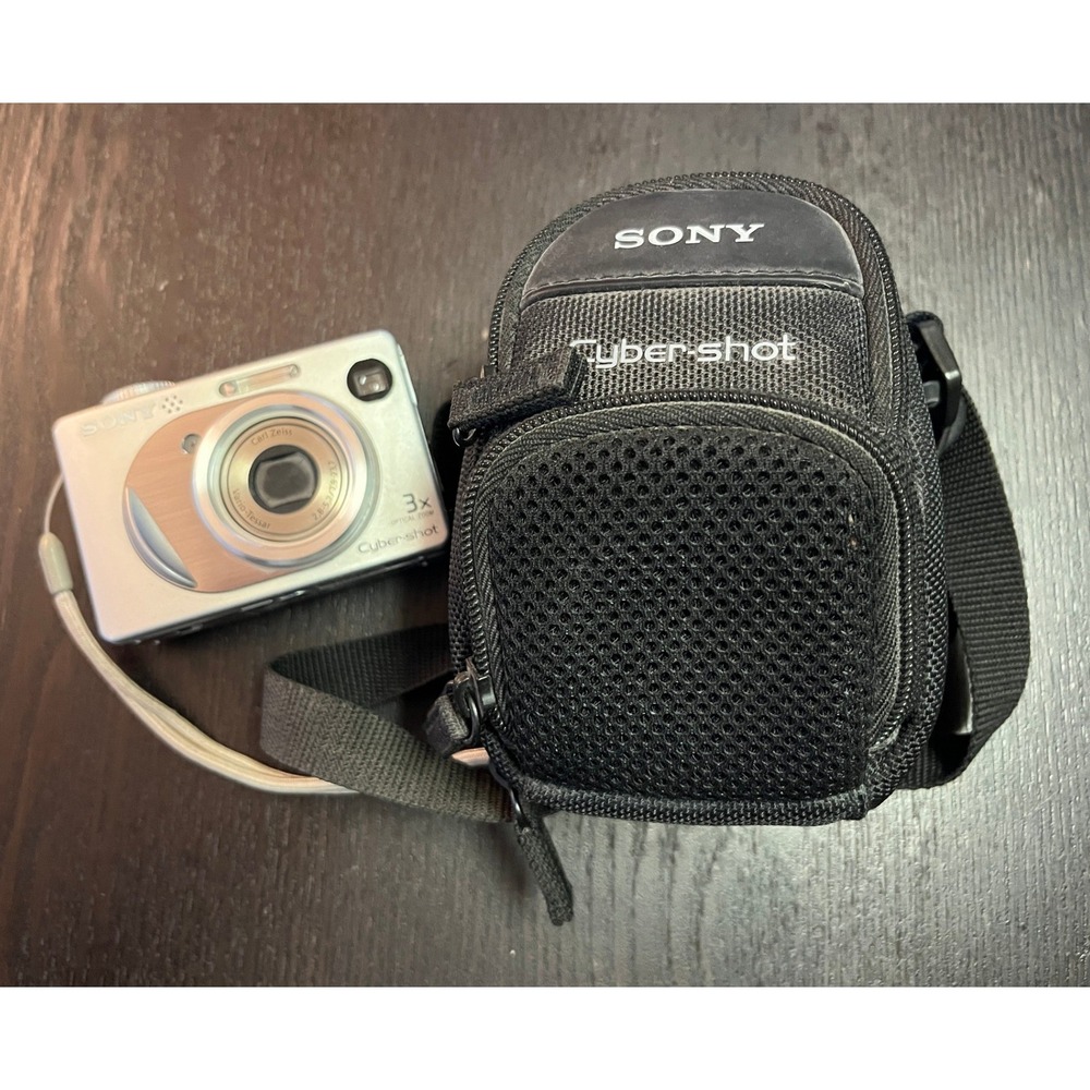 Sony Cyber-shot DSC-W1 5.1MP Digital Camera Silver Carl Zeiss 3x Zoom with Case